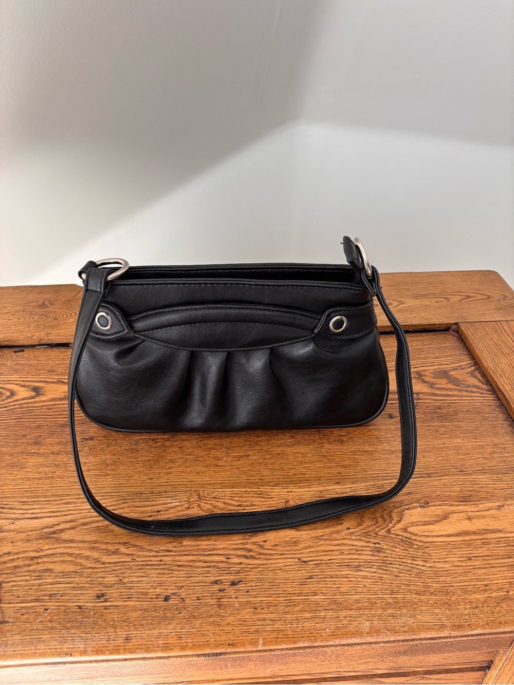 Black Shoulder Bag 🖤